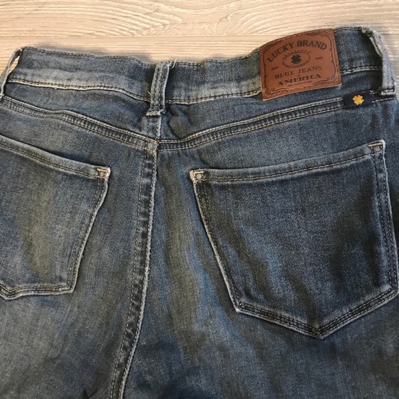 5/$20 Sale ✨LUCKY BRAND Brooke Jean Low Rise Denim Legging in Blue - Picture 6 of 15